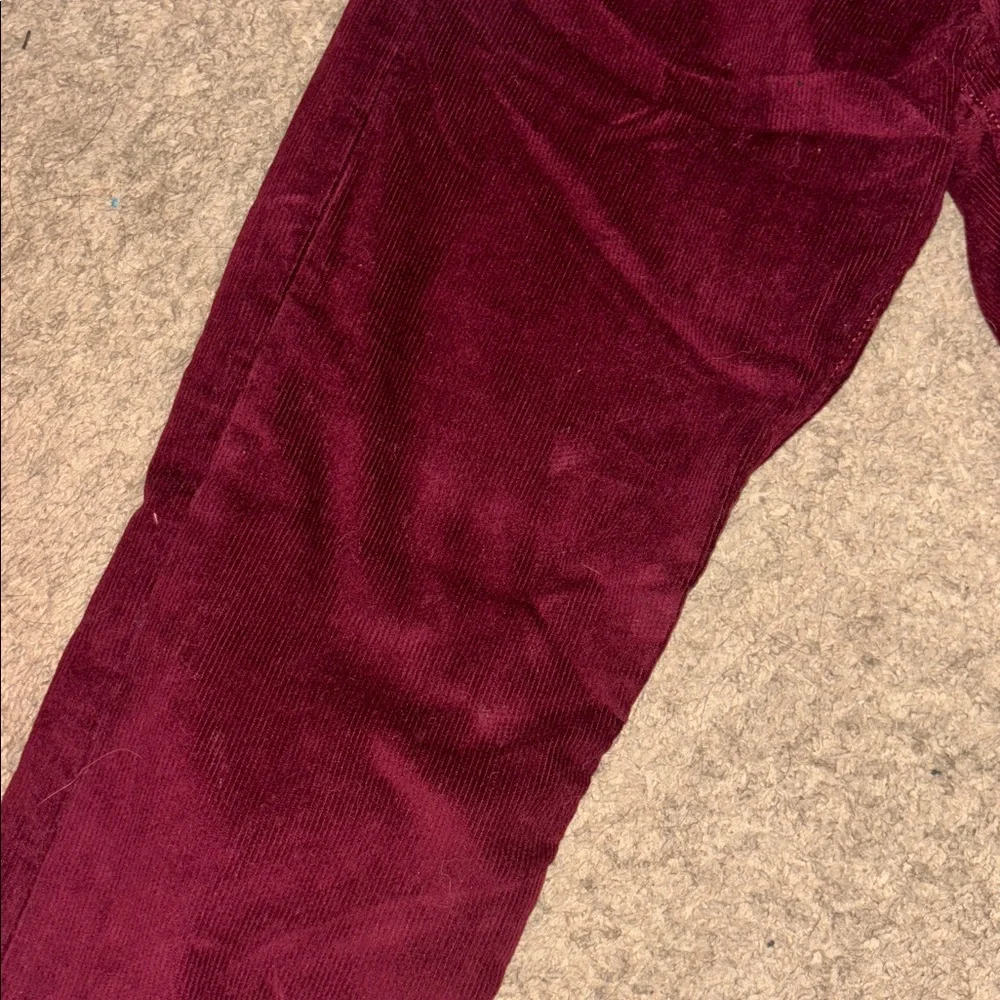 Levi’s Wedgie Straight Fit Corduroy Pants - Picture 10 of 10